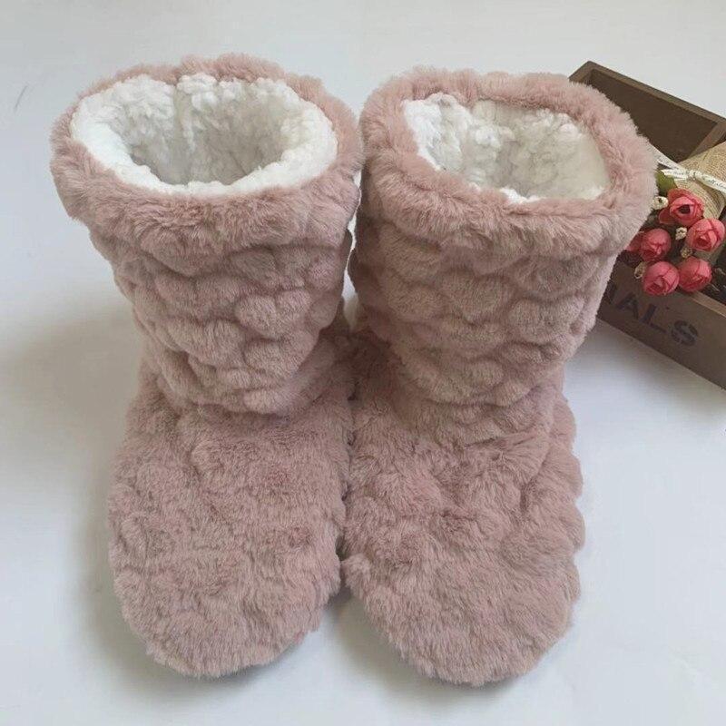 Chaussons pelucheux pour femmes