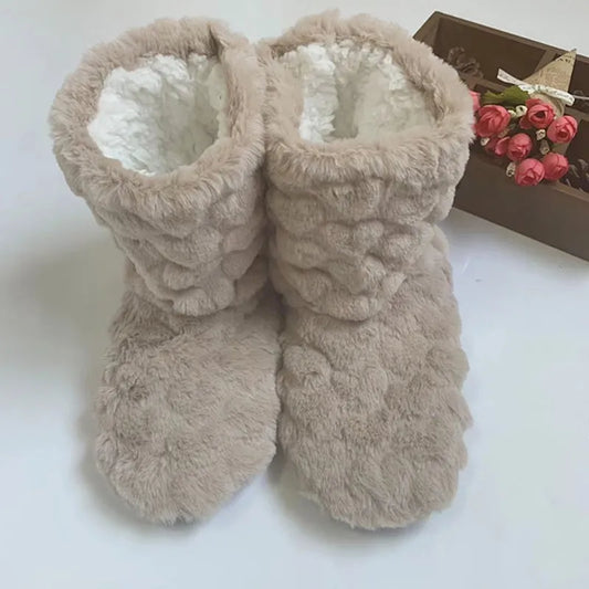 Chaussons pelucheux pour femmes