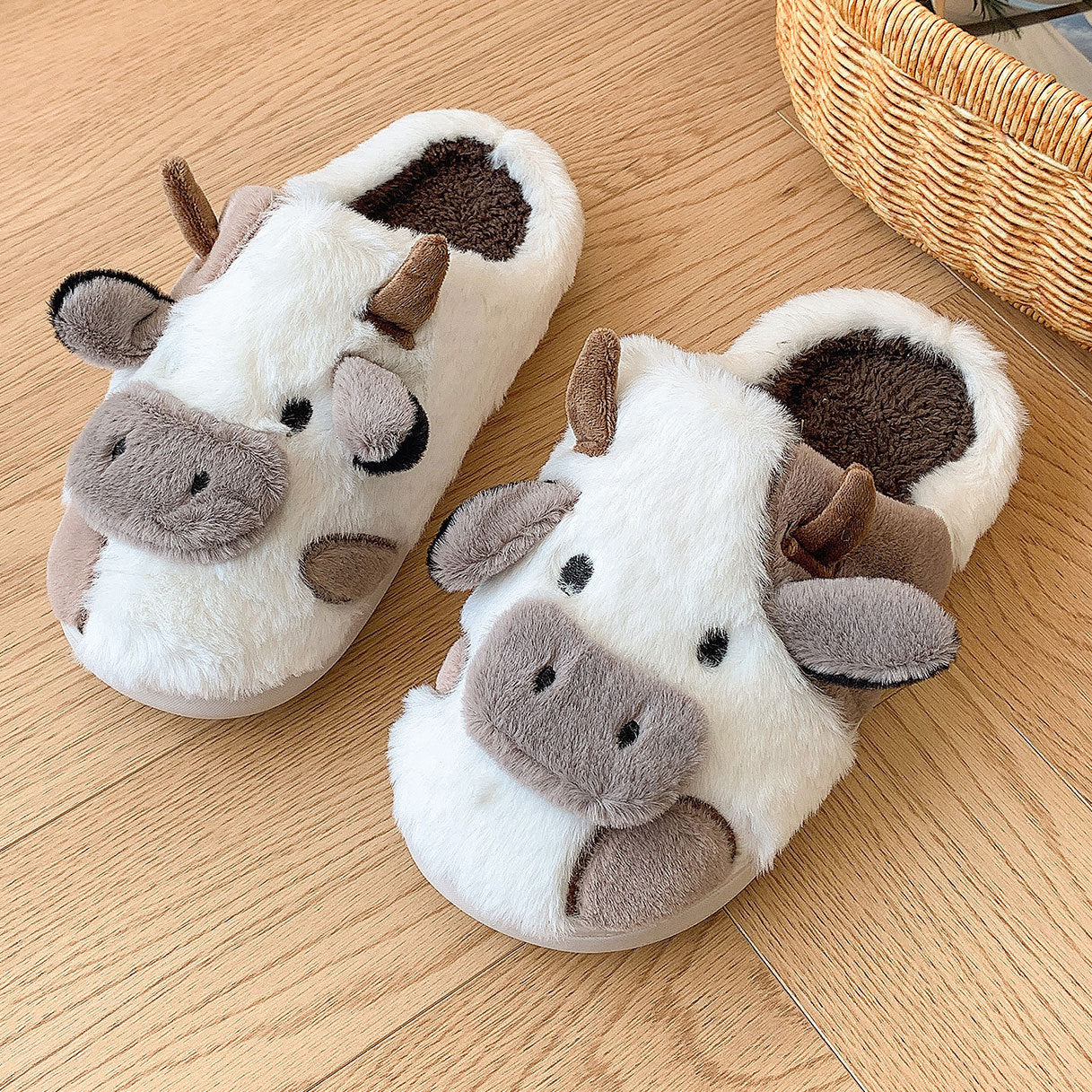 Chaussons en peluche avec vache animale pour femmes