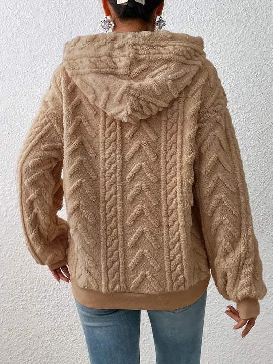 Élégant pull à capuche en tricot pour femmes