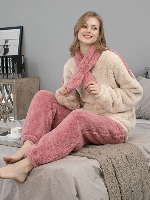 Pyjama En Polaire Pour Femme Crème et Rose "Flocon de Douceur"