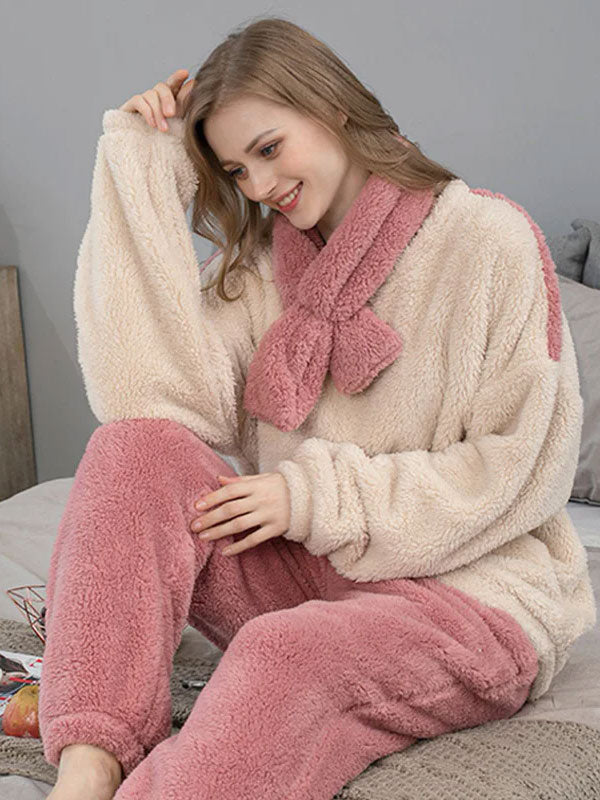 Pyjama En Polaire Pour Femme Crème et Rose "Flocon de Douceur"