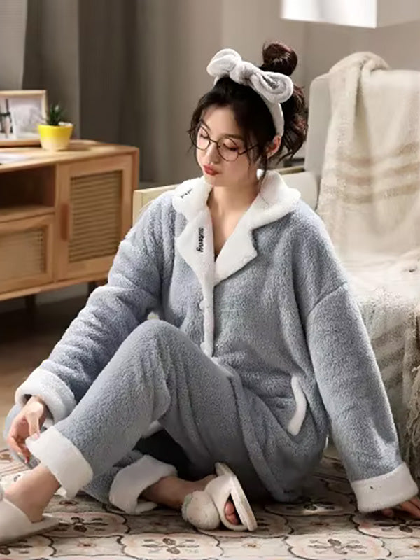 Pyjama Femme Chaud et Élégant En Flanelle "Douceur Hivernale"